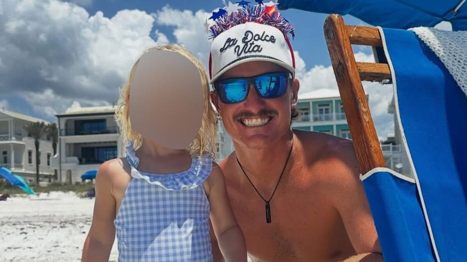 Image default